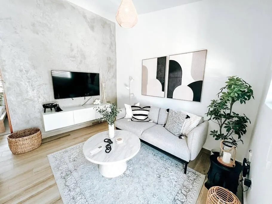 Stylish Comfy Boho Style Home W/ Parking@ San Juan 0*,
